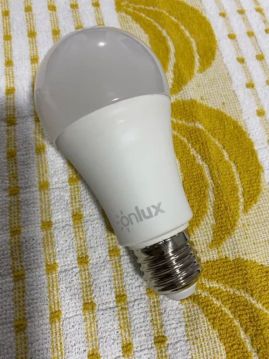 Vendo 5 lâmpadas de Led bulbo onlux bivolt - Foto 5