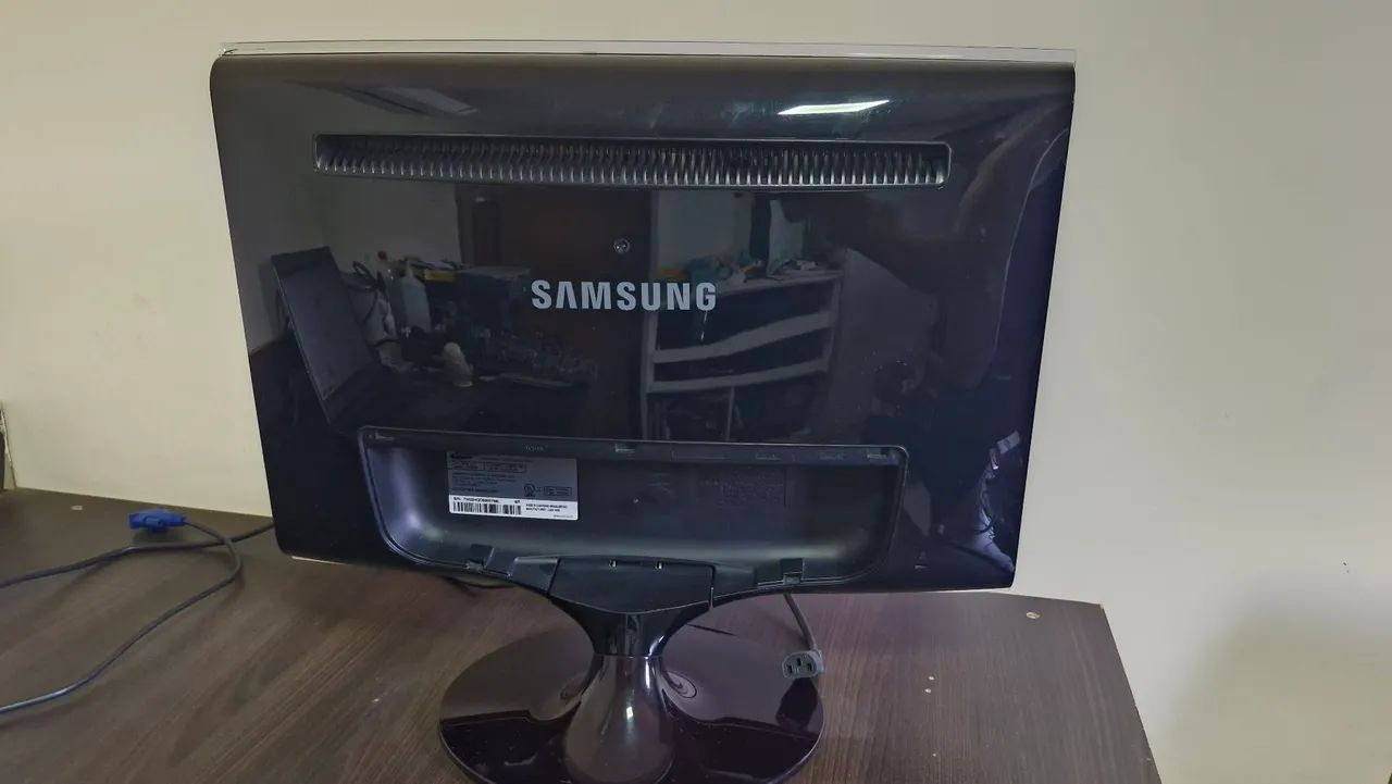 Monitor Samsung 22" T220 - Foto 4