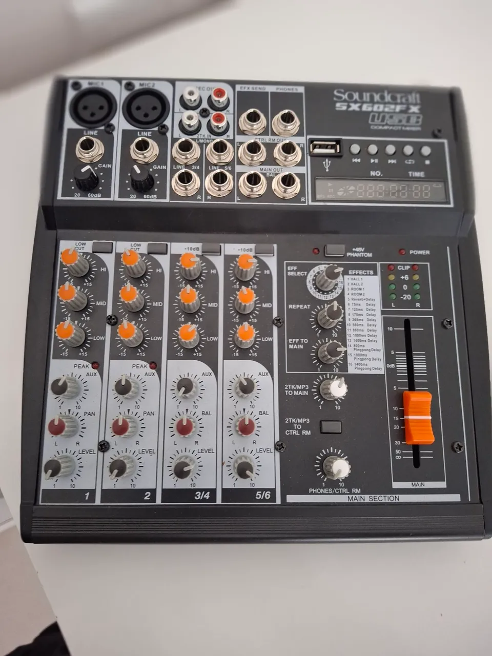 Mesa de Som Soundcraft SX602FX Compact Mixer