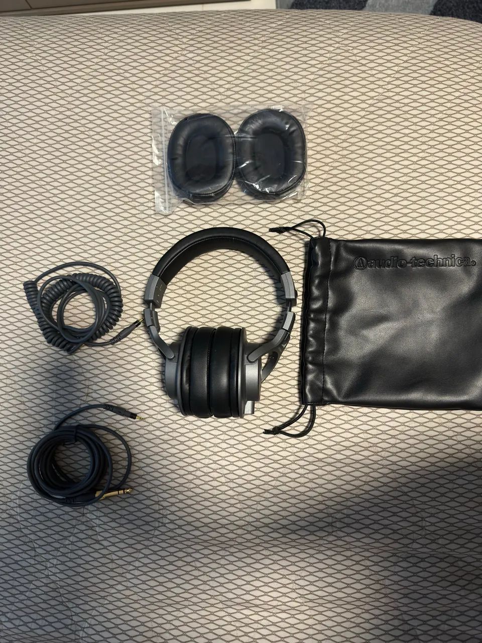 Headphone Audio-Techica ATH-M40x - Profissional 