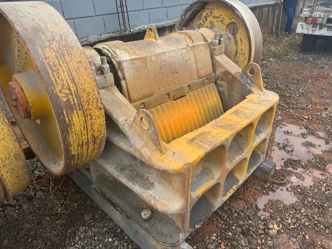 Britador 90x25 marca faço  - Foto 3