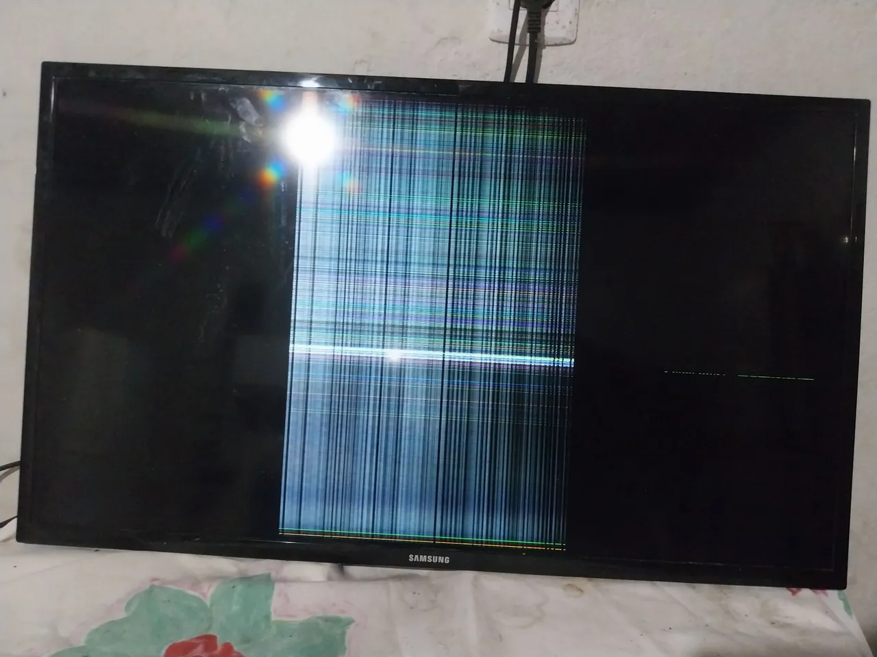 TV Samsung com defeito na tela