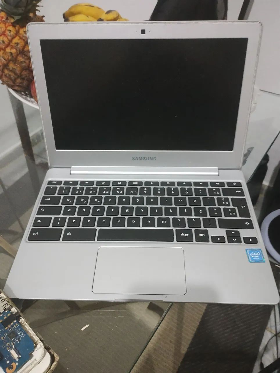 Samsung Chromebook placa queimada só para retirar peças  - Foto 3