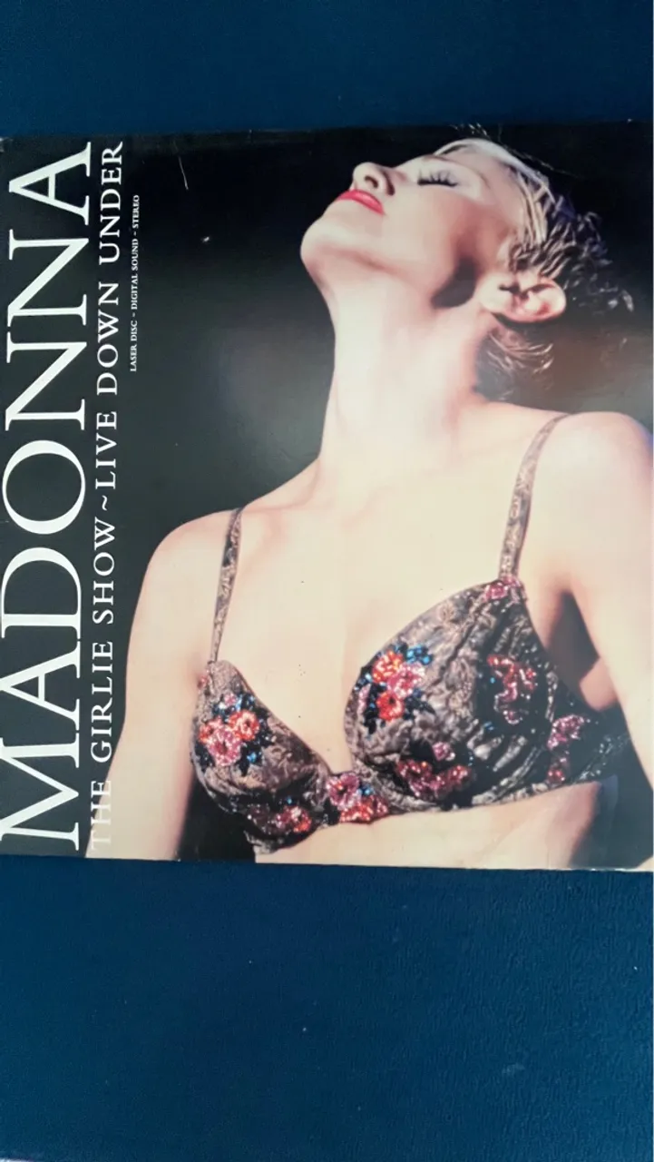 LaserDisc Madonna - The Girlie Show: Live Down Under (R$ 200,00)