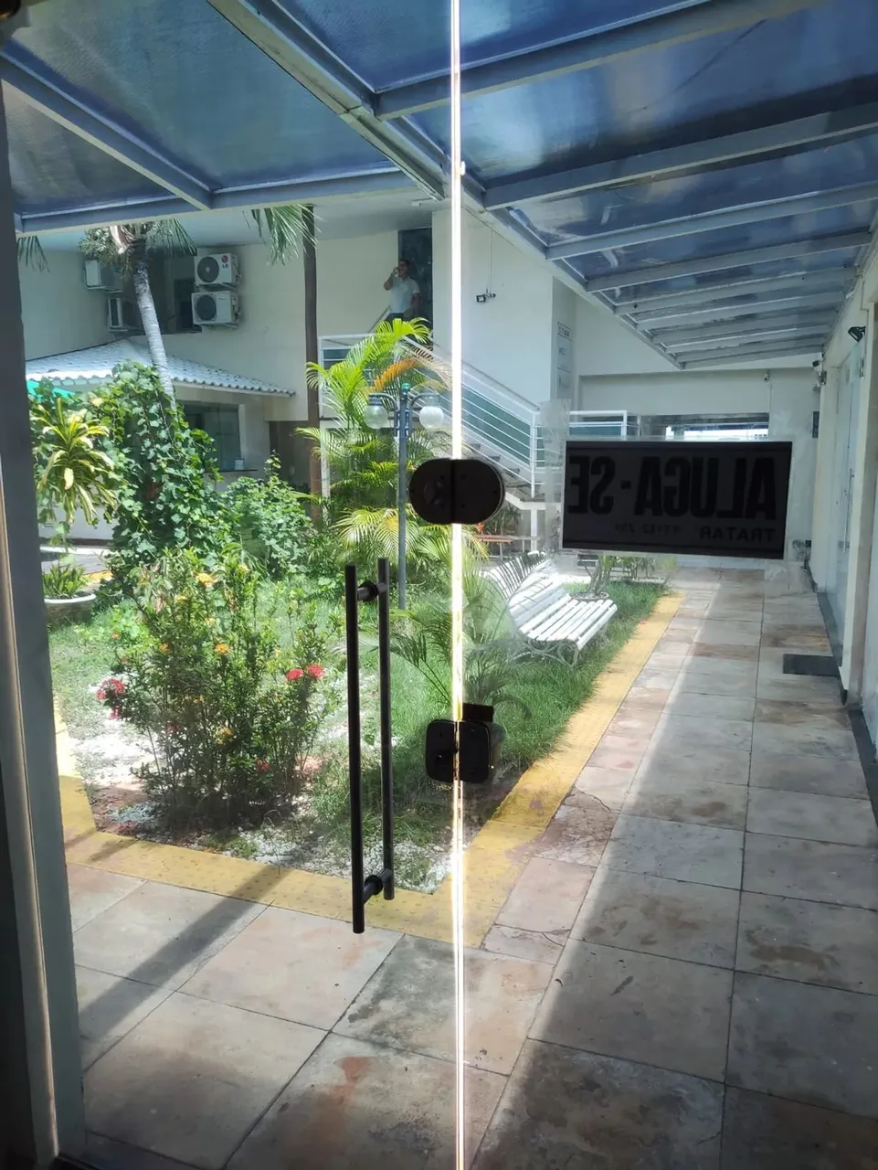 Alugo sala comerciais a partir de SR$; 2mil em Centro Empresarial /Petrópolis - Natal - R