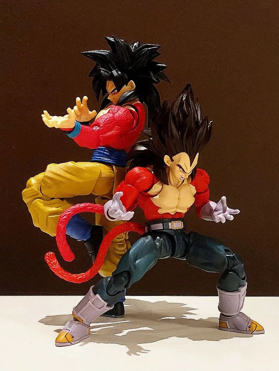 Sh figuarts Dragon Ball GT Goku + Vegeta ssj4 completos sem detalhes