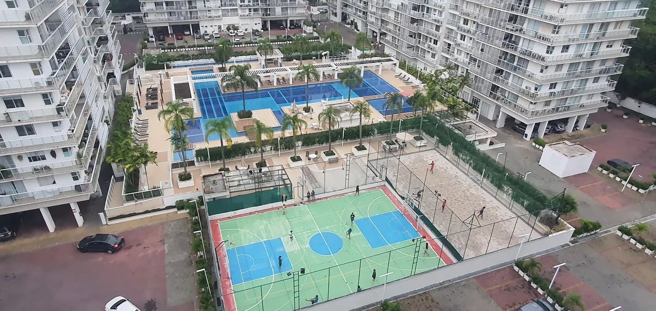 Duplex para venda tem 186 metros quadrados com 3 quartos, 2 suíte , 3 vagas garagem, alto 