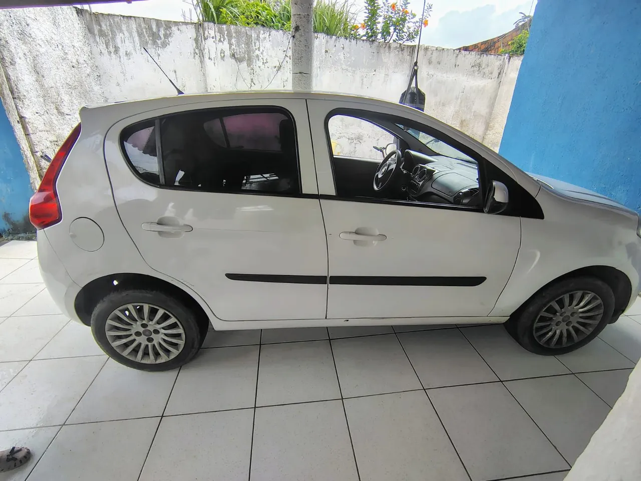 Carro Palio essence 1.6