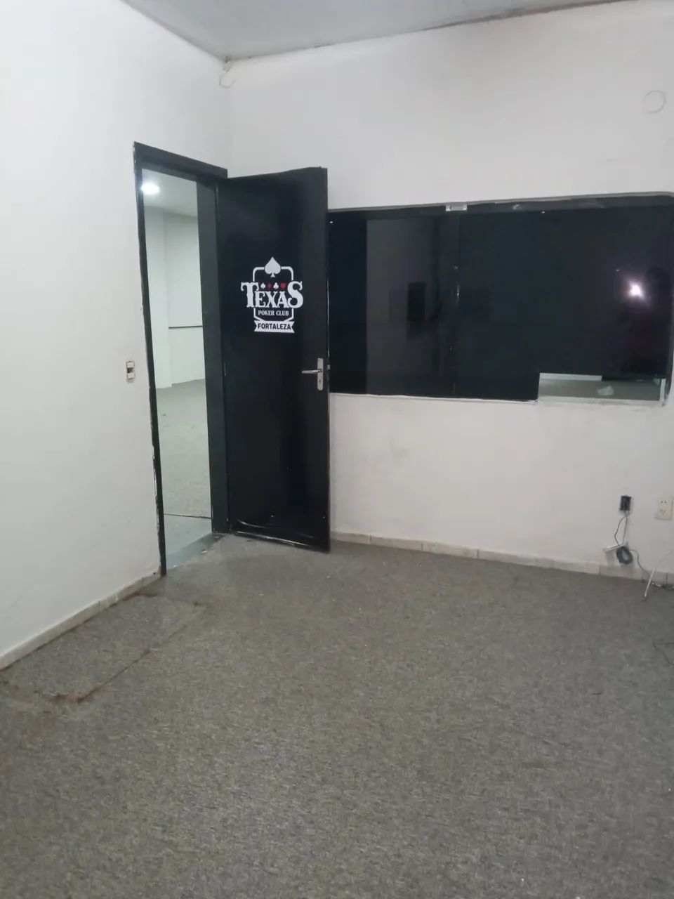 Ponto comercial/Loja/Box para aluguel possui 200 metros quadrados - Foto 5