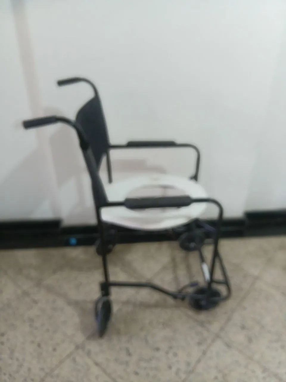 Cadeira de banho /contato *98 - Foto 3