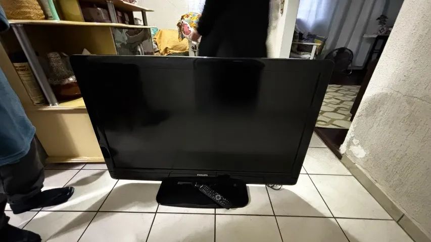Tv 43 polegadas com defeito  - Foto 2