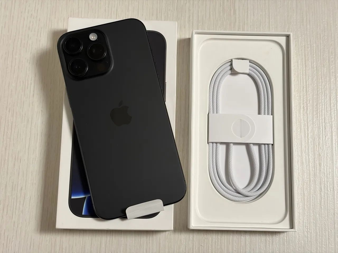 iPhone 16 Pro Max 1TB Black  - Foto 4