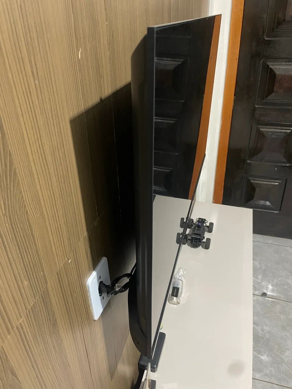 Vende-se smart tv Philips 50 polegadas semi nova apenas 2 meses de uso  - Foto 5