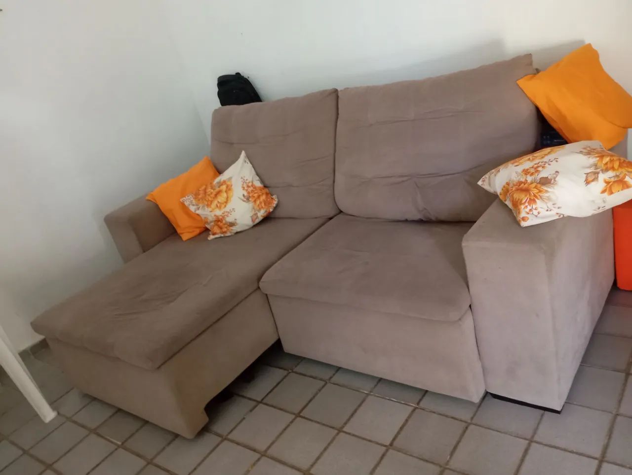 SOFÁ RETRÁTIL E RECLINÁVEL  - Foto 2