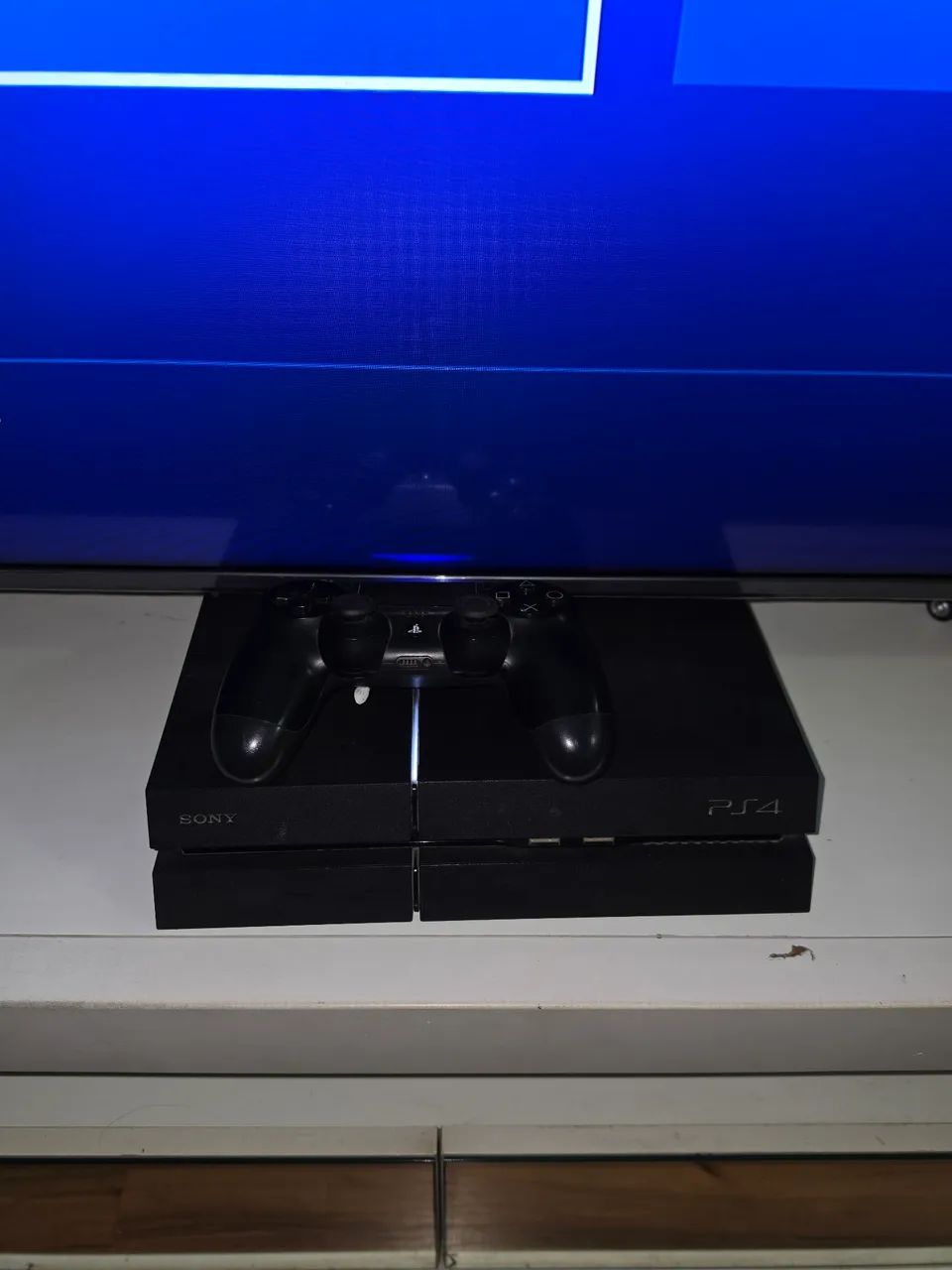PlayStation 4 500 gb com um controle original  - Foto 3