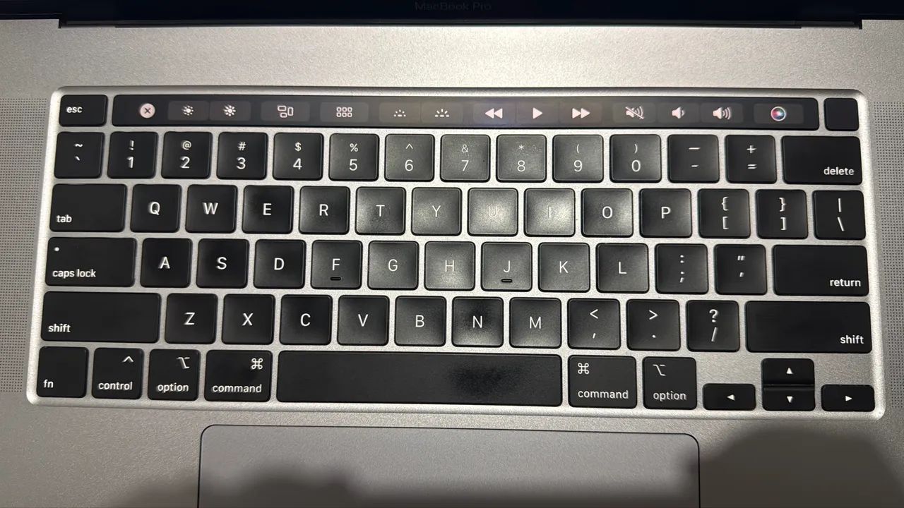MacBook Pro 16 polegadas, 512gb ssd, 16gb memória ram, 205 ciclos de bateria apenas  - Foto 3