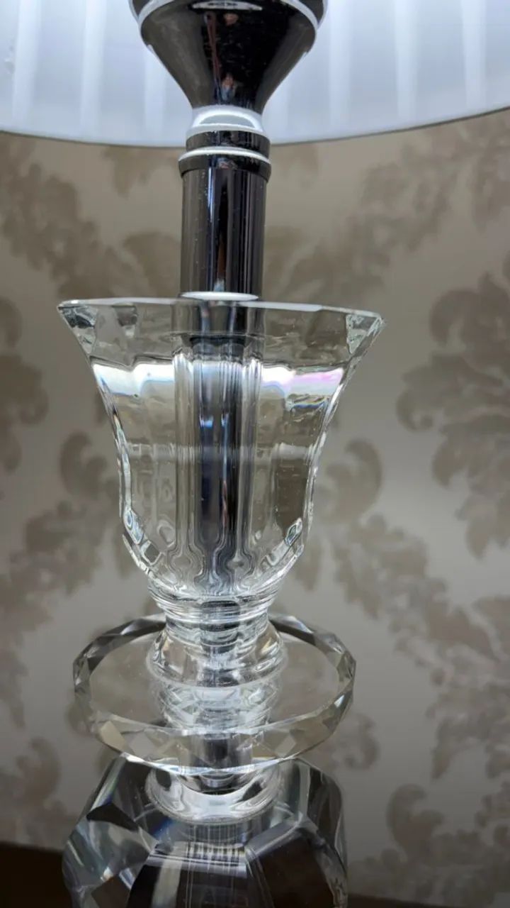 par de abajures de mesa em acrílico transparente - Foto 3
