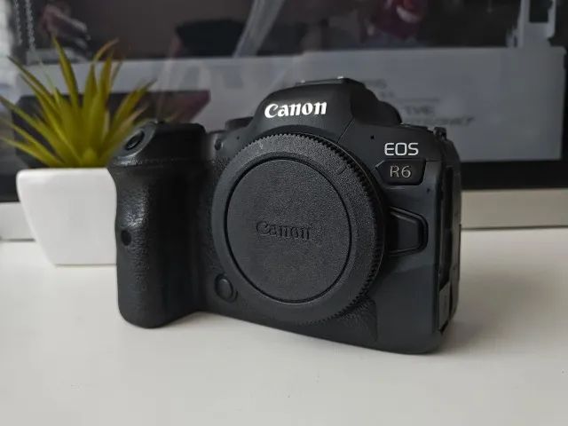 Canon R6