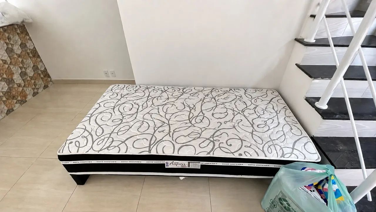 Cama + cama auxiliar 