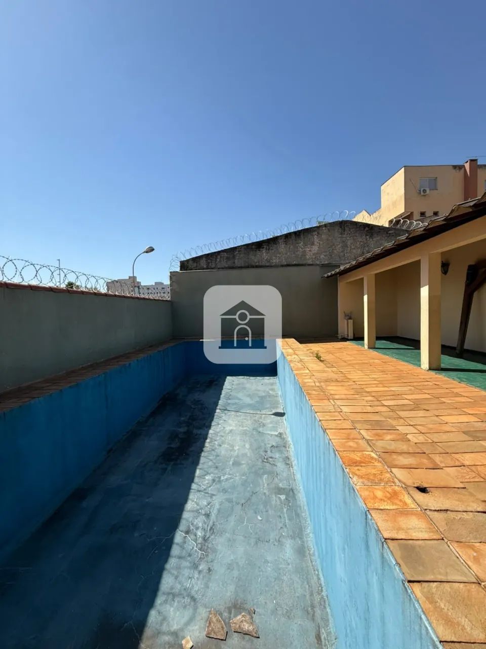 Casa comercial para locação no bairro Santa Monica - Foto 2