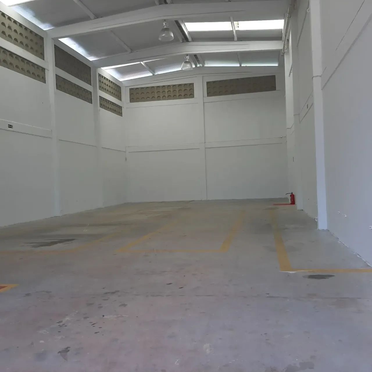 Alugo Galpão - Foto 2