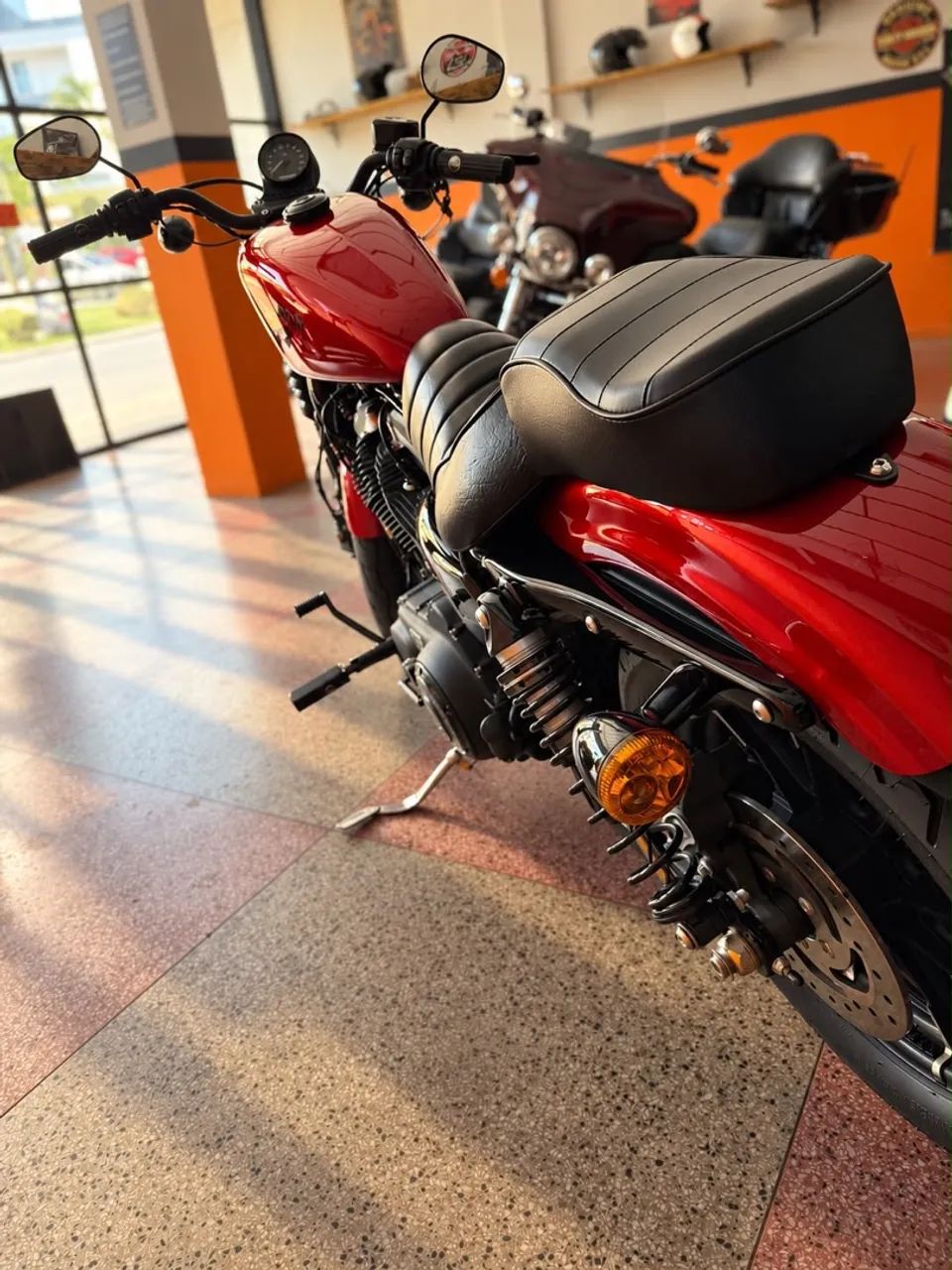 Harley Davidson 883 Iron - Foto 2