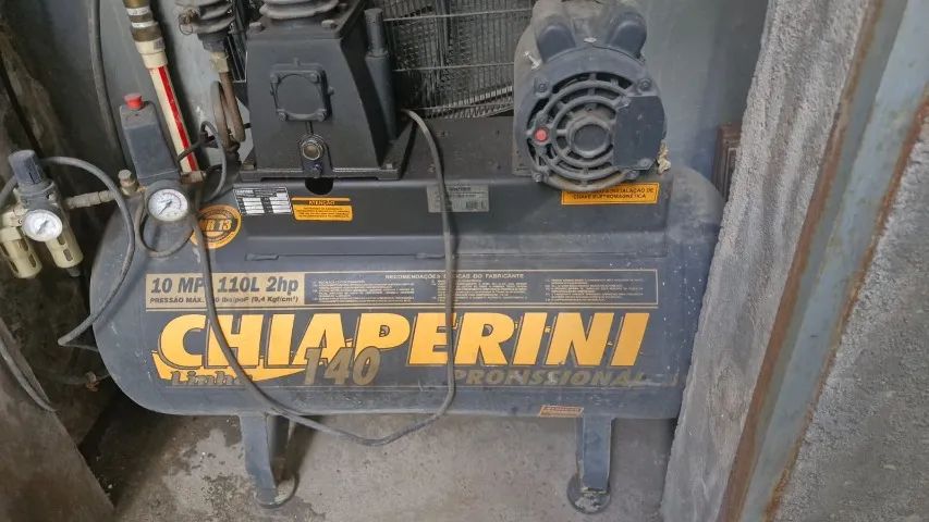 Compressor de Ar Chiaperini 10 MP 110L