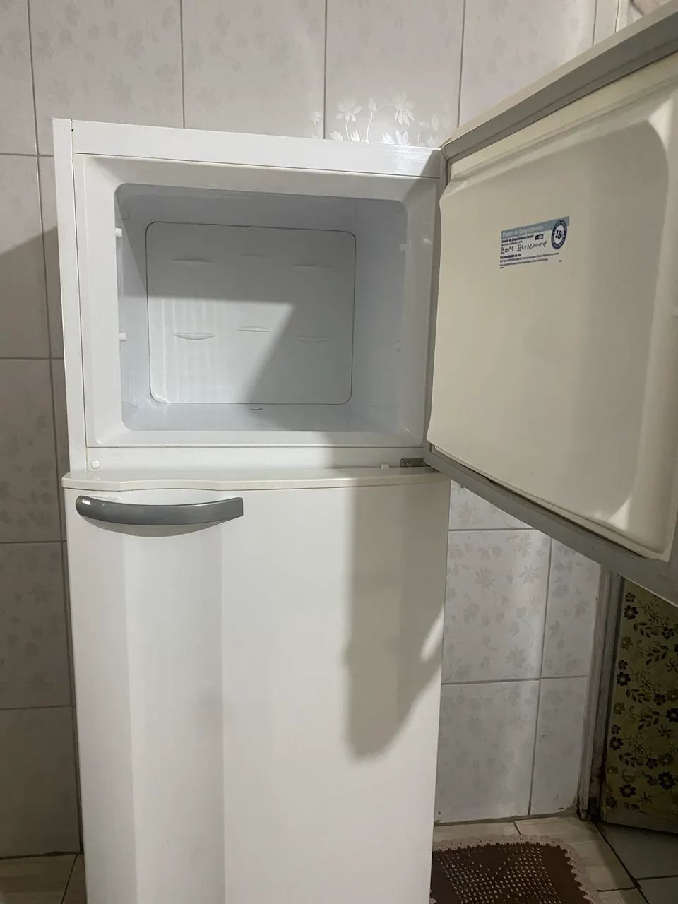 Geladeira eletrolux usada 