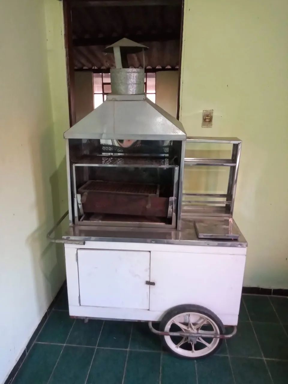 Vendo máquina de churrasquinho 