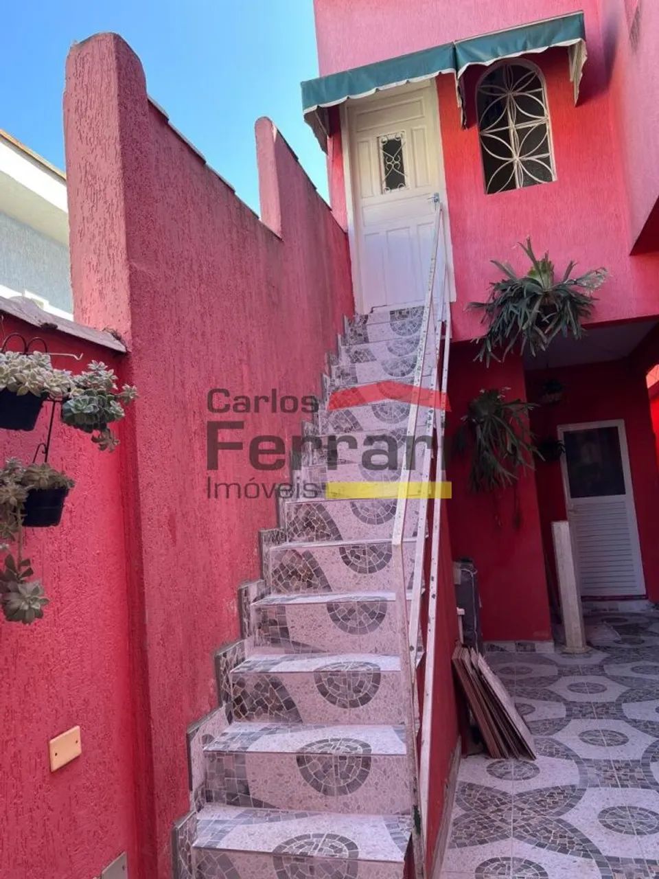 Casa - 70 metros - 1 dormitório sem vaga de garagem