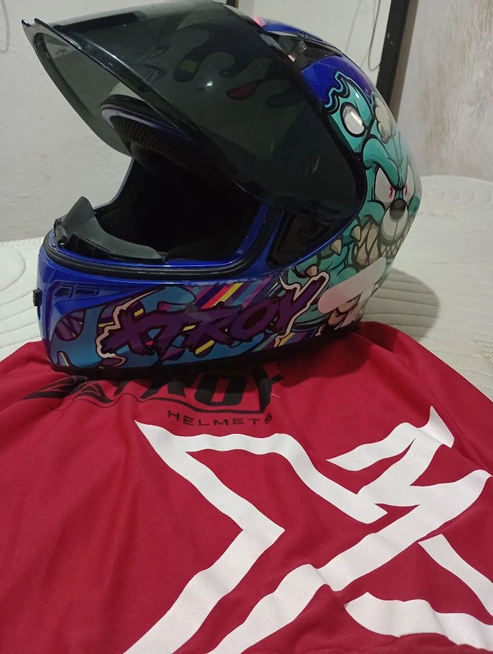  Vendo capacete masculino e feminino 300 cada 