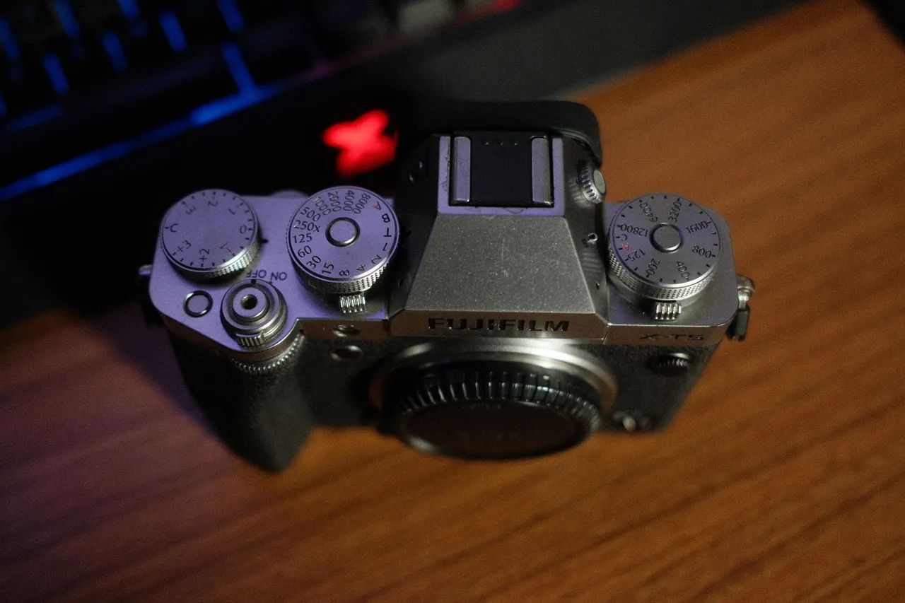 FUJIFILM X-T5 シルバー Fujifilm X-T5 SILVER - Câmeras e Filmadoras - Morada dos Nobres