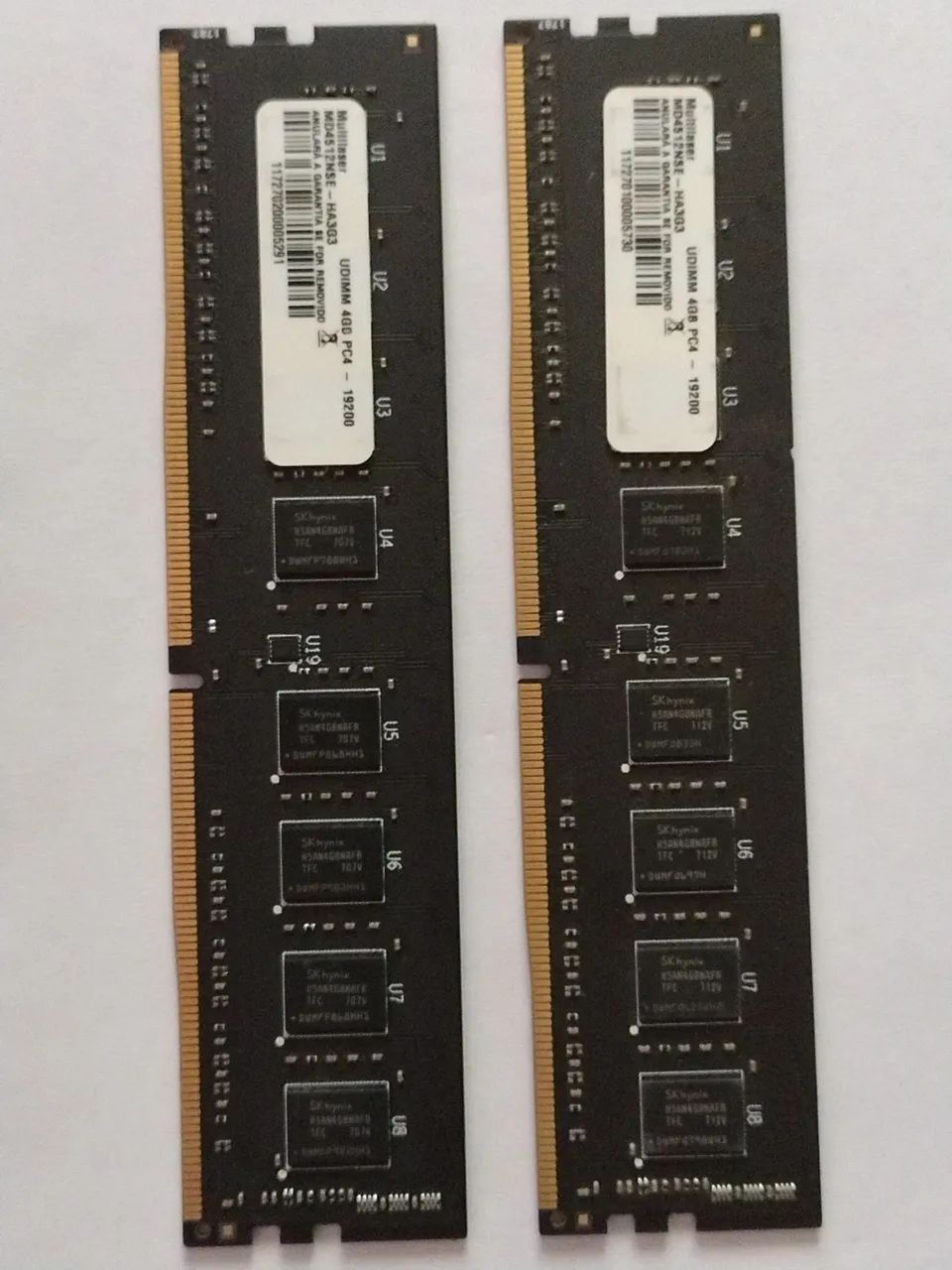 02 Memória DDR4 Multilaser 8G.