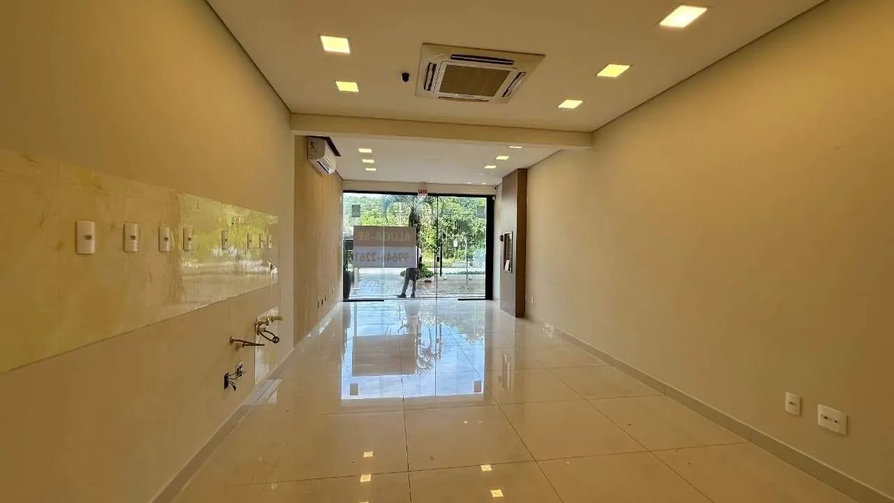 Sala Comercial para Locação na Praia Brava | Edifício Solares da Brava, 70m²
