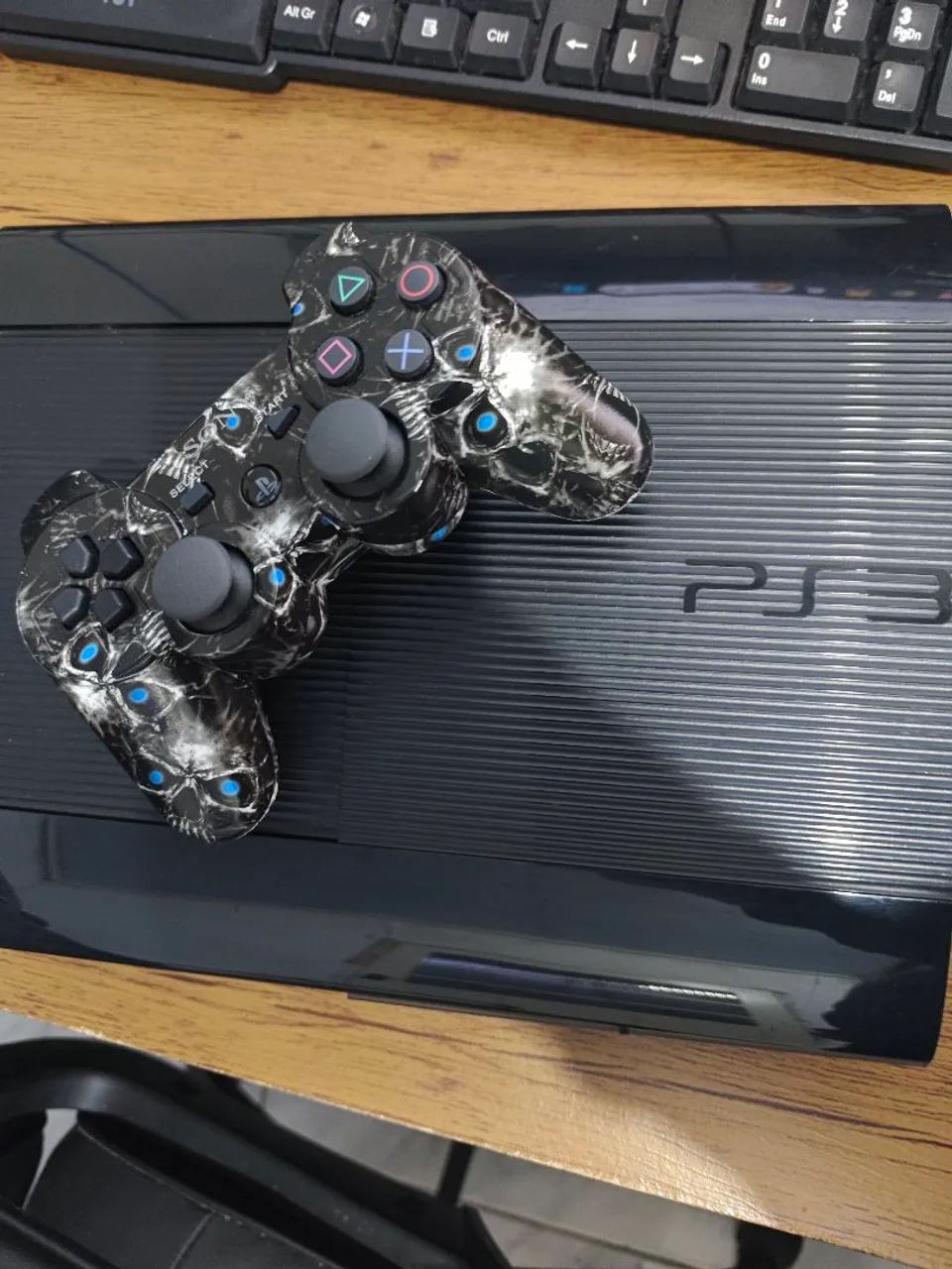 Ps3 slim com vários jogos e pegar e jogar - Foto 3