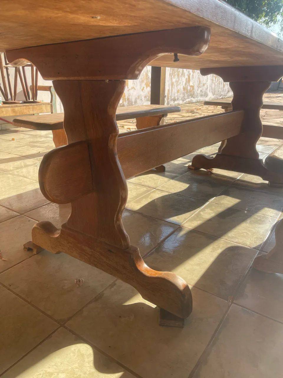 Mesa de madeira maciça Família  - Foto 3