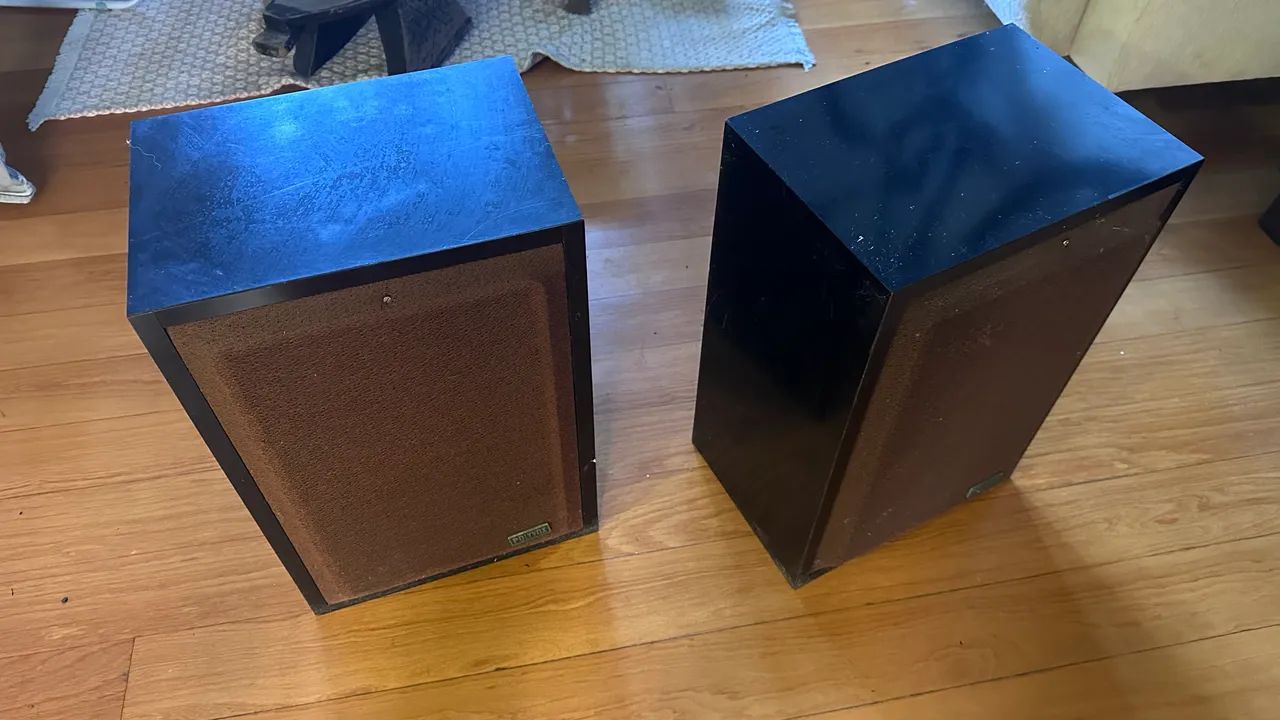 Caixas de som Polyvox