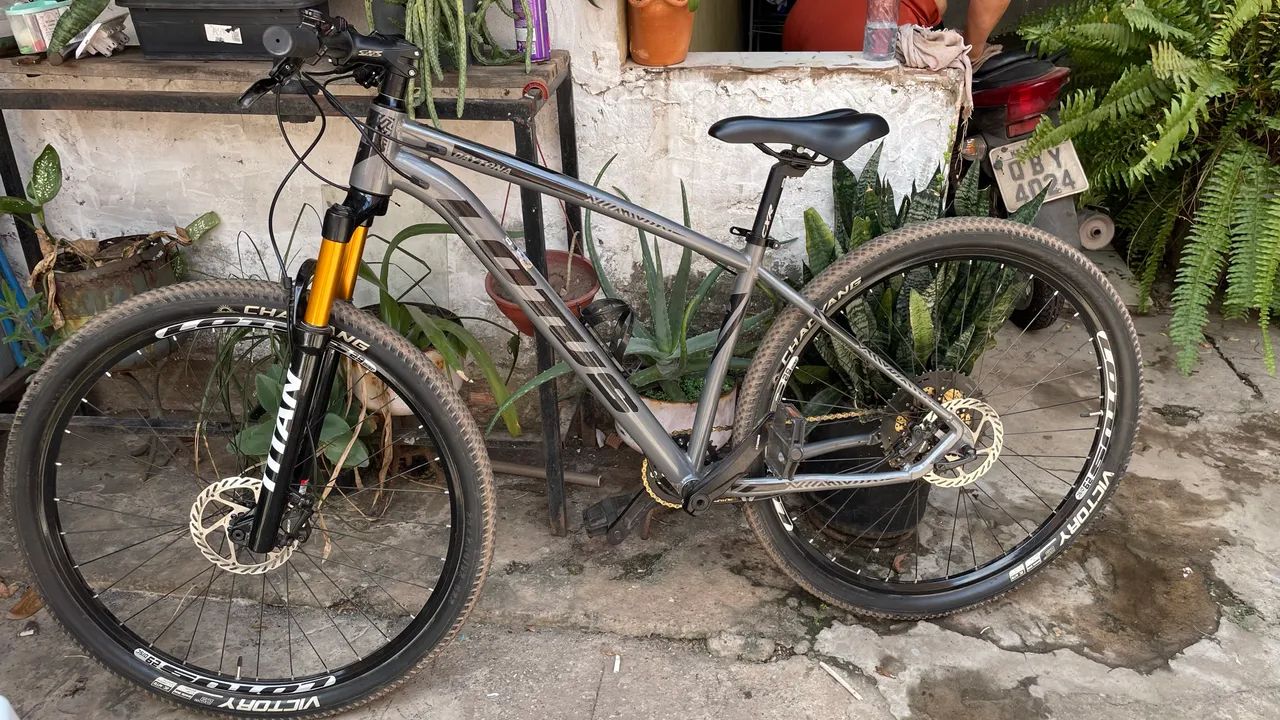 Bicicleta MTB aro 29 - vendo, troco ou negócio 