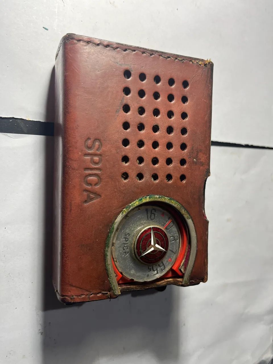 rádio portátil vintage Spica Transistor Six, fabricado no Japão