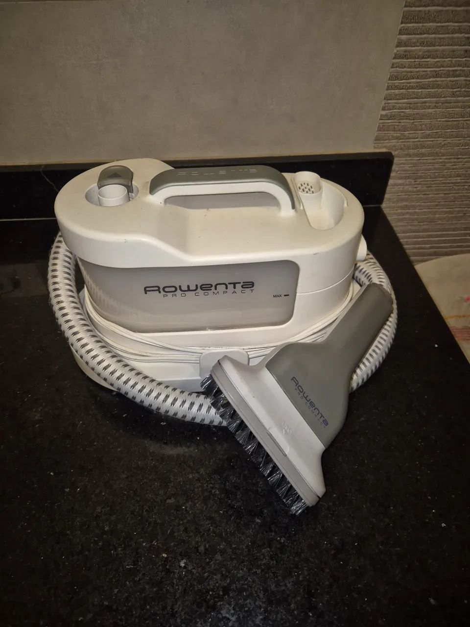 Passadeira a Vapor Rowenta Pro Compact 1400W - Vaporizador 110v - Foto 6