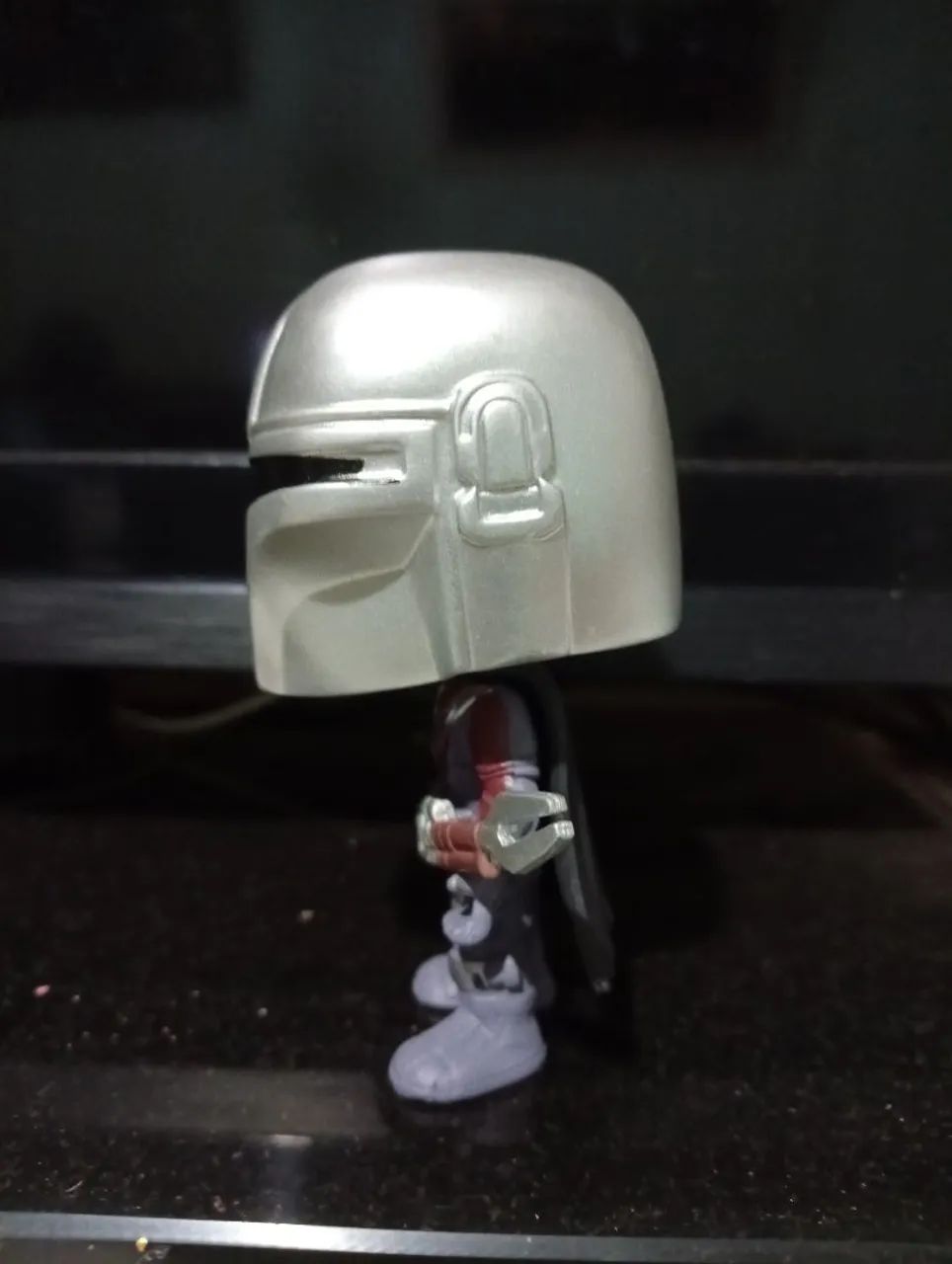 Boneco Mandalorian Star Wars tipo Pop  - Foto 2