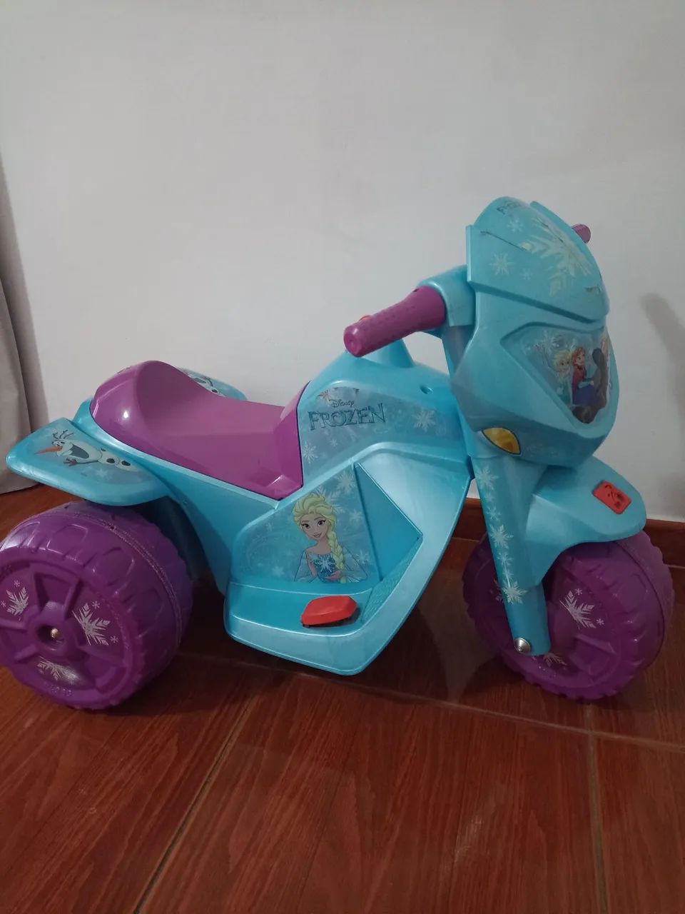 Moto elétrica infantil (semi nova)