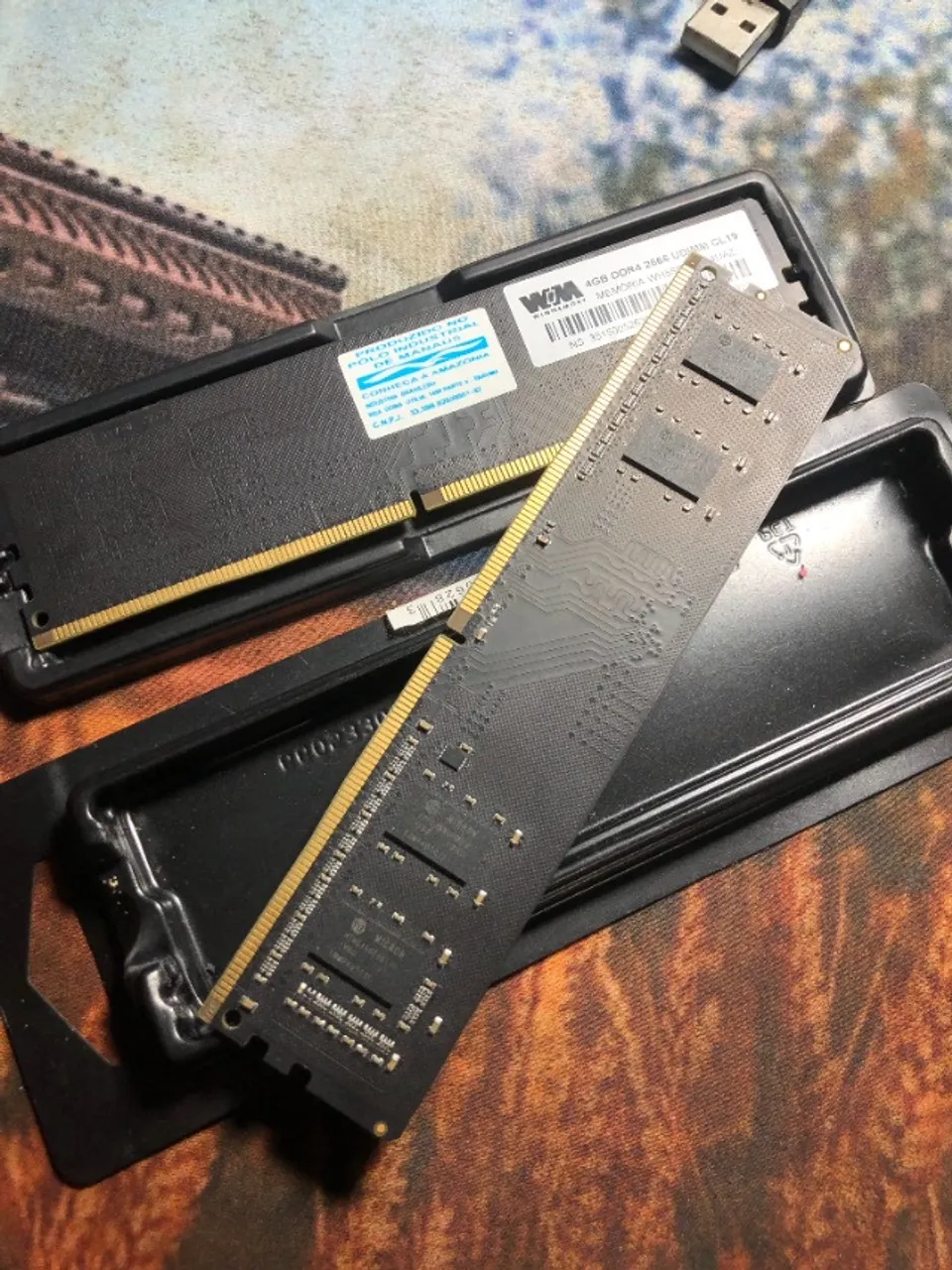 Memória RAM Micron 8GB (2x 4GB) DDR4 2666mhz CL19 WIM - Memória