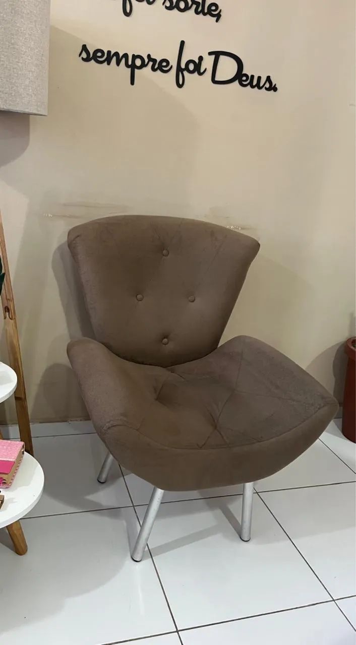 2 Poltrona de sala  - Foto 4