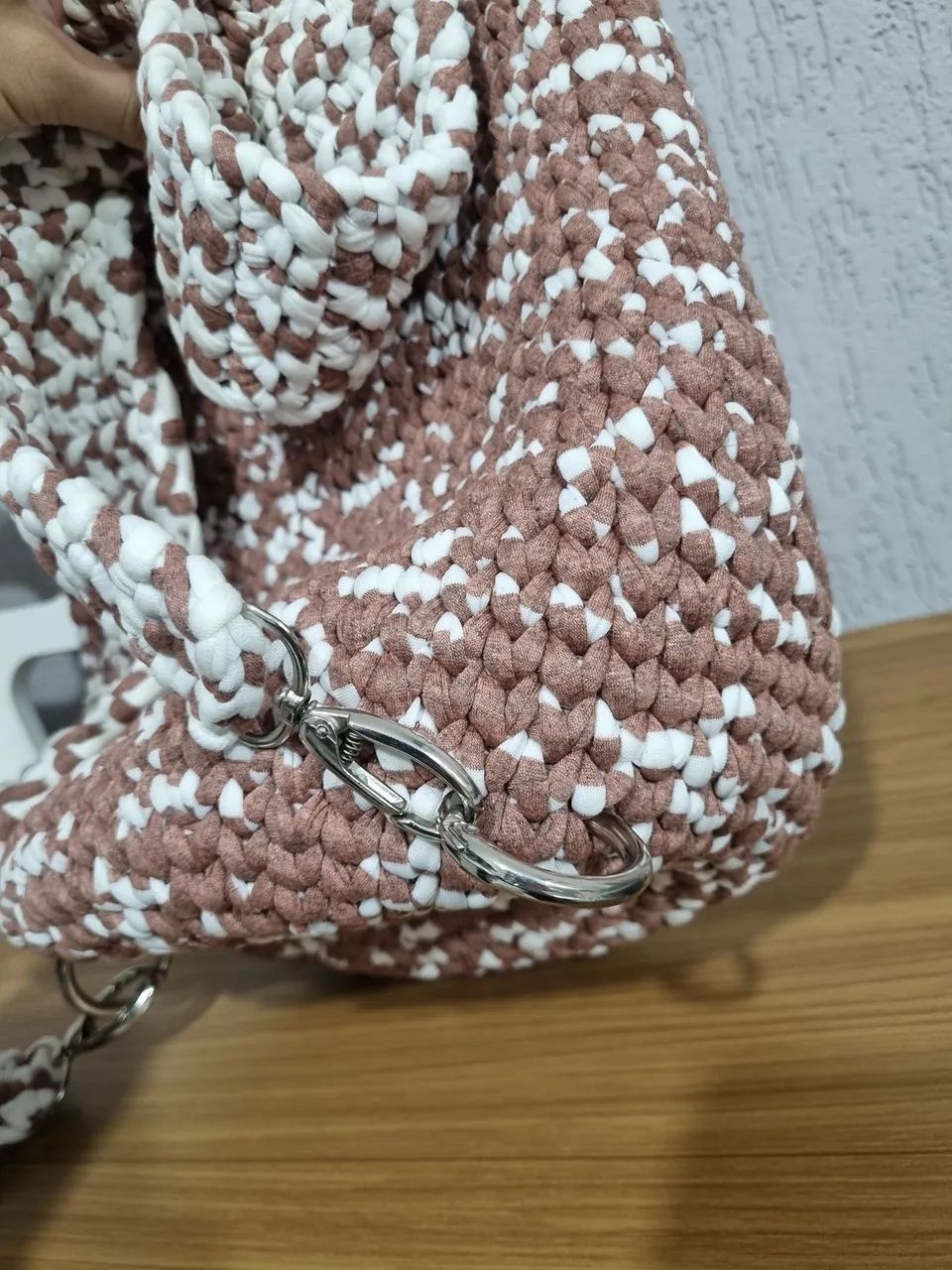 Mochila boho artesanal em crochê  - Foto 4