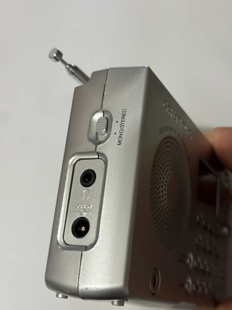 Rádio Grundig YB- P2000 - Foto 4