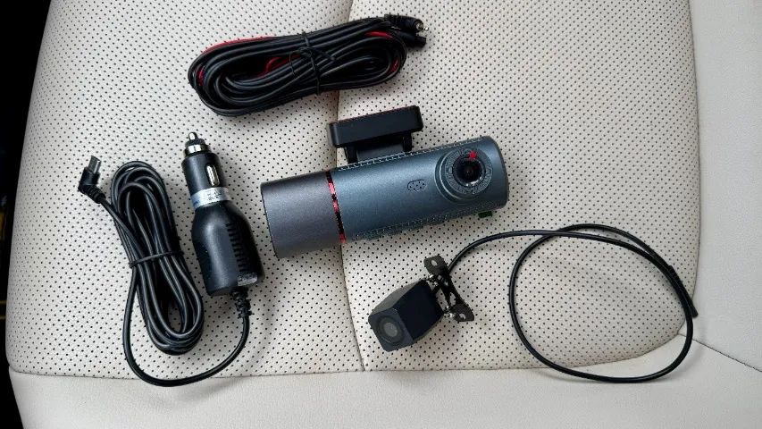 DashCam 4K com 3 câmeras e IR Noturno - Foto 4
