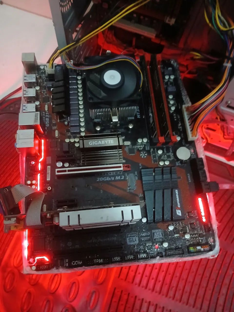 Placa mãe Gigabyte GA-990X-Gaming SLI Am3+ - Foto 5