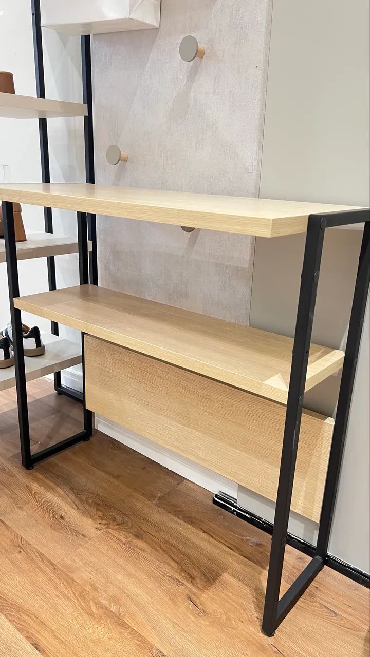 Mesa/ aparador