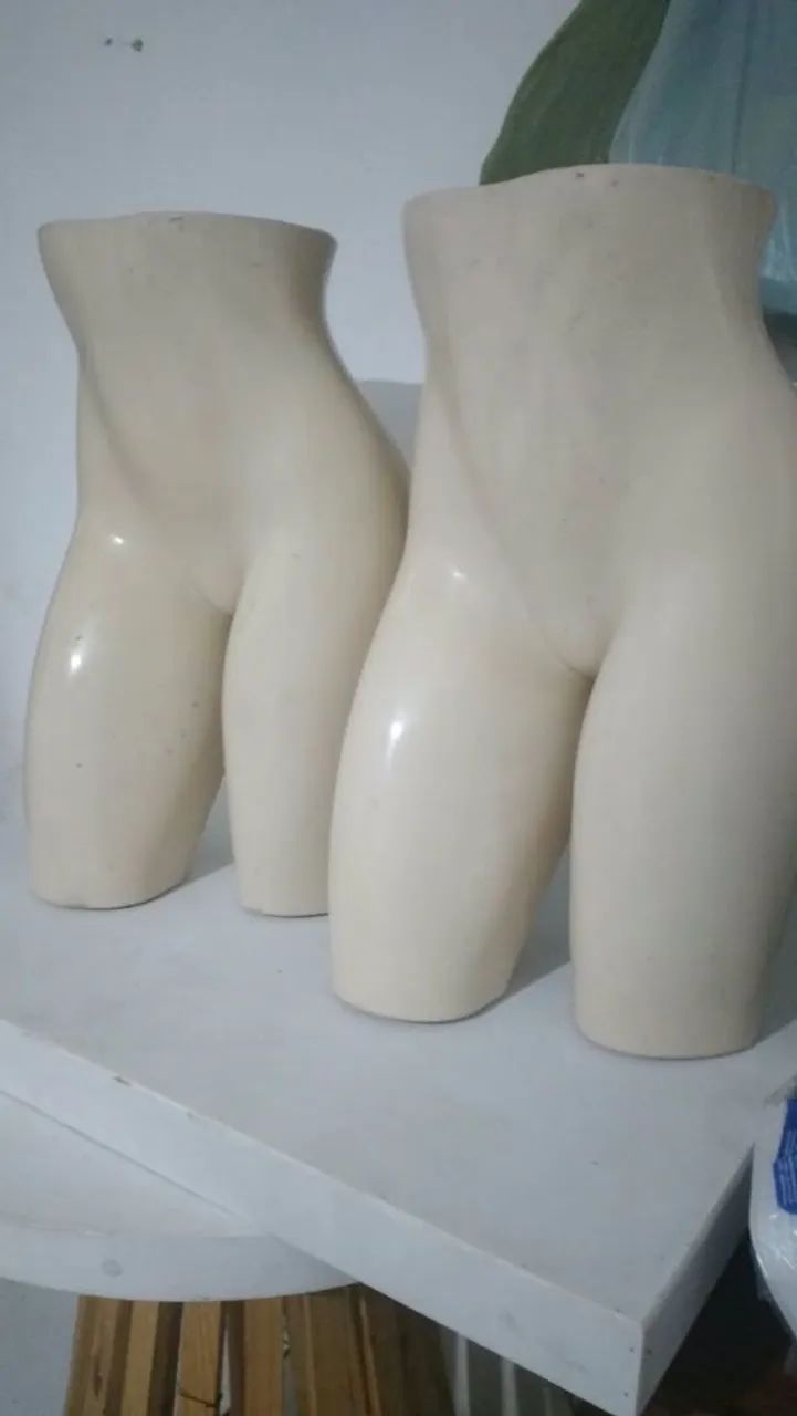 Vendo 2 maniquins femininos